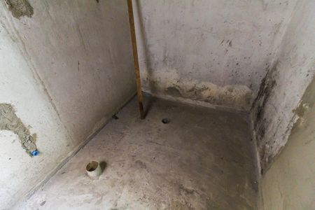 Casa à venda com 90m², 2 quartos e 2 vagas Casa à venda com 90m², 2 quartos e 2 vagasBanheiro Suíte