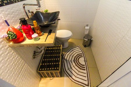 Casa à venda com 90m², 2 quartos e 2 vagas Casa à venda com 90m², 2 quartos e 2 vagasLavabo