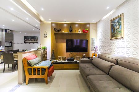 Sala de casa à venda com 2 quartos, 90m² em Vila Curuçá Velha, São Paulo