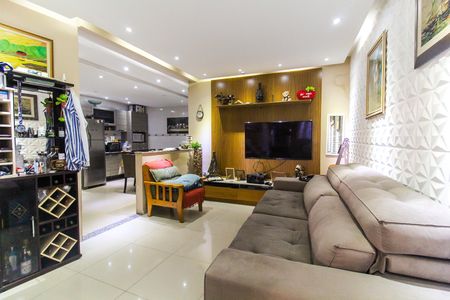Sala de casa à venda com 2 quartos, 90m² em Vila Curuçá Velha, São Paulo
