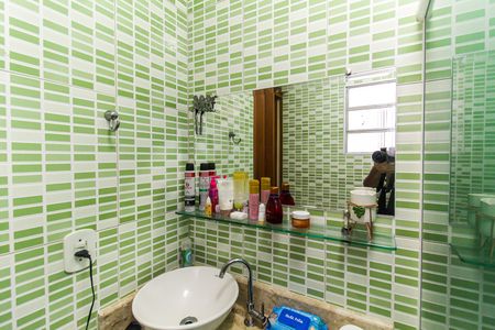 Casa à venda com 90m², 2 quartos e 2 vagas Casa à venda com 90m², 2 quartos e 2 vagasBanheiro