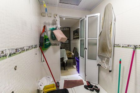 Casa à venda com 90m², 2 quartos e 2 vagas Casa à venda com 90m², 2 quartos e 2 vagasÁrea de Serviço