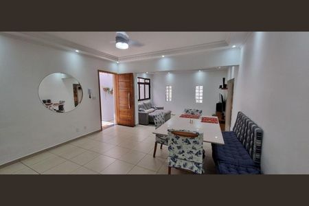 Foto 01 de casa à venda com 3 quartos, 230m² em Vila Prudente, São Paulo