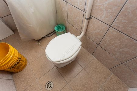 Casa à venda com 180m², 7 quartos e 4 vagasBanheiro de Serviço - Casa 2