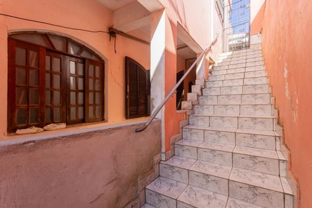 Casa à venda com 180m², 7 quartos e 4 vagasEscada