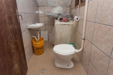 Casa à venda com 180m², 7 quartos e 4 vagasBanheiro de Serviço - Casa 2