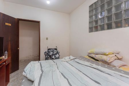 Casa à venda com 180m², 7 quartos e 4 vagasQuarto - Casa 2