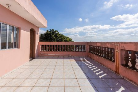 Casa à venda com 180m², 7 quartos e 4 vagasVaranda - Casa 3