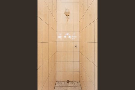 Casa à venda com 180m², 7 quartos e 4 vagasBanheiro da Garagem