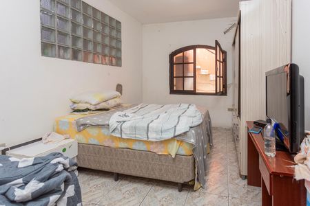 Casa à venda com 180m², 7 quartos e 4 vagasQuarto - Casa 2