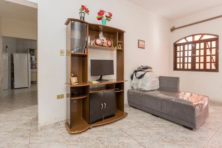 Casa à venda com 180m², 7 quartos e 4 vagasSala - Casa 2