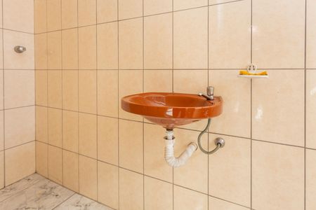 Casa à venda com 180m², 7 quartos e 4 vagasBanheiro da Garagem