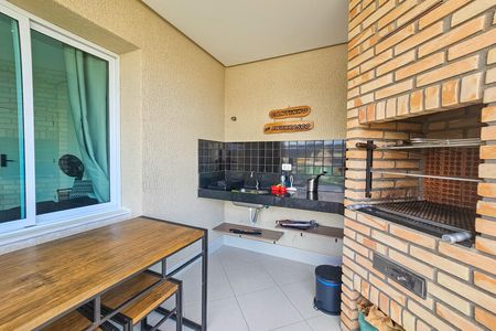 Apartamento para alugar com 127m², 3 quartos e 1 vaga