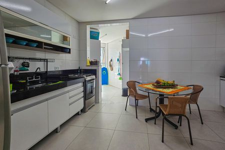 Apartamento para alugar com 127m², 3 quartos e 1 vaga