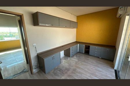 Casa à venda com 3 quartos, 210m² em Parque Dom Pedro II, Campinas