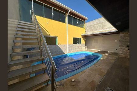 Casa à venda com 210m², 3 quartos e 3 vagas