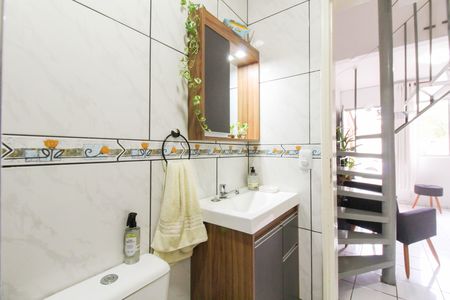 Casa de condomínio para alugar com 45m², 2 quartos e 1 vaga Casa de condomínio para alugar com 45m², 2 quartos e 1 vagaBanheiro