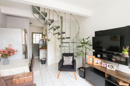 Casa de condomínio para alugar com 45m², 2 quartos e 1 vaga Casa de condomínio para alugar com 45m², 2 quartos e 1 vagaSala