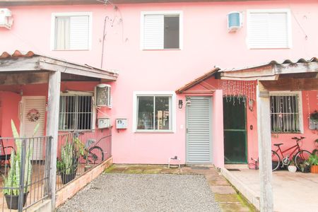Casa de condomínio para alugar com 45m², 2 quartos e 1 vaga Casa de condomínio para alugar com 45m², 2 quartos e 1 vagaFachada da Casa