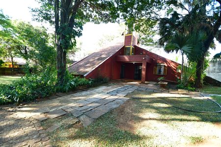 Casa para alugar com 210m², 3 quartos e 1 vagaFachada