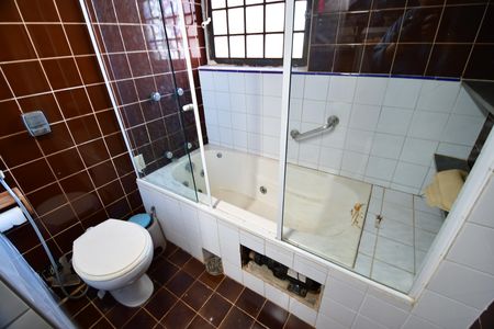 Banheiro de casa para alugar com 3 quartos, 210m² em Chácara Santa Margarida, Campinas