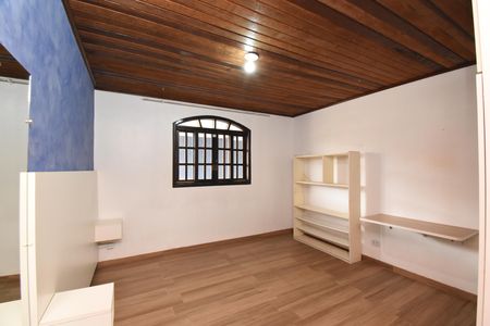 Casa para alugar com 129m², 3 quartos e 4 vagasQuarto 2