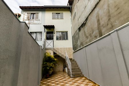 Casa à venda com 80m², 2 quartos e 2 vagas Casa à venda com 80m², 2 quartos e 2 vagasFachada