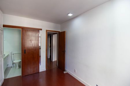 Suíte de apartamento para alugar com 2 quartos, 133m² em Brr Apurar, Niterói