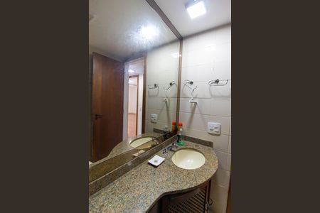 Apartamento para alugar com 133m², 2 quartos e 1 vaga Apartamento para alugar com 133m², 2 quartos e 1 vagaBanheiro Social