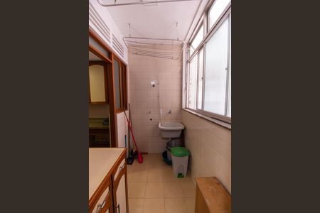 Apartamento para alugar com 133m², 2 quartos e 1 vaga Apartamento para alugar com 133m², 2 quartos e 1 vagaCozinha e Área de Serviço
