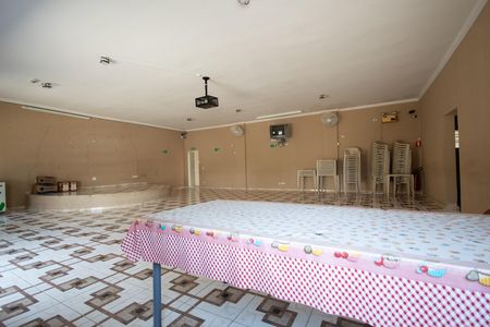Apartamento para alugar com 63m², 2 quartos e 1 vagaÁrea comum - Salão de festas