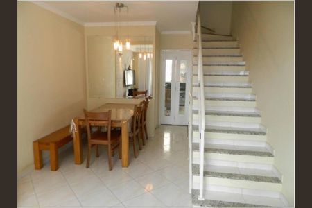 Casa à venda com 131m², 3 quartos e 3 vagas