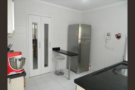 Casa à venda com 3 quartos, 131m² em Vila Morse, São Paulo