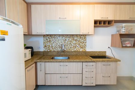 Apartamento à venda com 60m², 2 quartos e 1 vaga Apartamento à venda com 60m², 2 quartos e 1 vagaCozinha e Área de Serviço