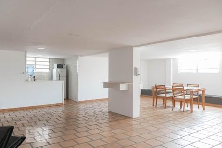 Apartamento à venda com 60m², 2 quartos e 1 vaga Apartamento à venda com 60m², 2 quartos e 1 vagaÁrea comum - Salão de festas