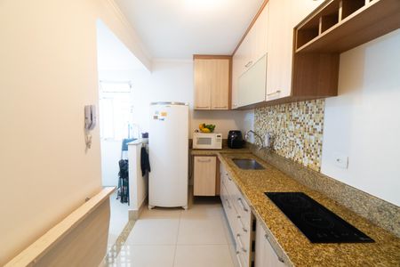 Apartamento à venda com 60m², 2 quartos e 1 vaga Apartamento à venda com 60m², 2 quartos e 1 vagaCozinha e Área de Serviço