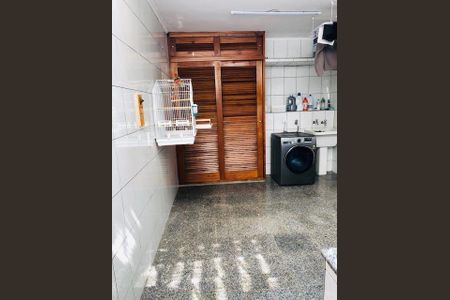 Casa à venda com 100m², 3 quartos e 1 vaga