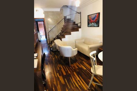 Casa à venda com 3 quartos, 100m² em Jardim Guarau, São Paulo