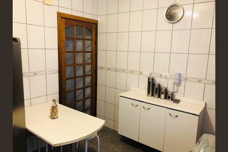 Casa à venda com 100m², 3 quartos e 1 vaga