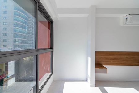Apartamento para alugar com 28m², 1 quarto e sem vagaSala e Quarto