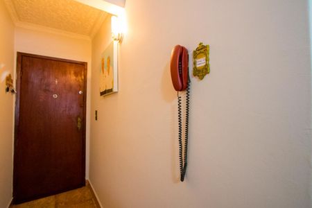 Apartamento à venda com 72m², 2 quartos e 1 vaga Apartamento à venda com 72m², 2 quartos e 1 vagaCorredor de entrada