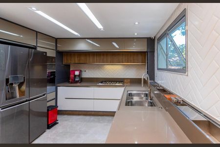 Casa à venda com 430m², 4 quartos e 5 vagas