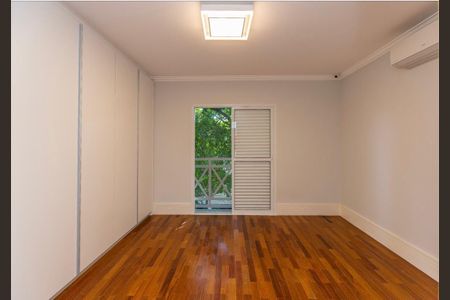 Casa à venda com 4 quartos, 430m² em Campo Belo, São Paulo