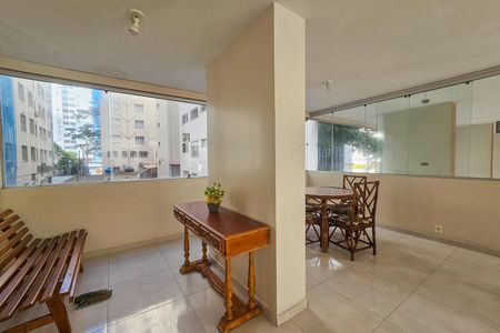 Apartamento para alugar com 90m², 2 quartos e 1 vaga