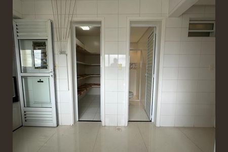 Apartamento à venda com 178m², 3 quartos e 3 vagas