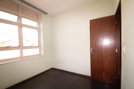 Apartamento à venda com 86m², 3 quartos e 1 vaga Apartamento à venda com 86m², 3 quartos e 1 vagaQuarto 02