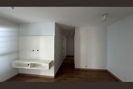 Apartamento à venda com 3 quartos, 70m² em Jardim Aeroporto, São Paulo