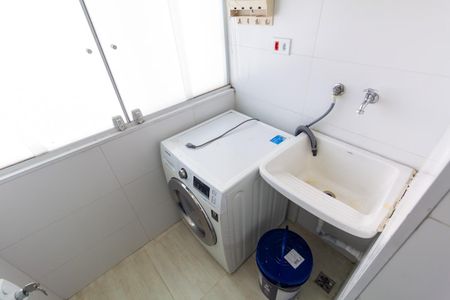 Apartamento à venda com 44m², 2 quartos e 1 vaga Apartamento à venda com 44m², 2 quartos e 1 vagaÁrea de Serviço