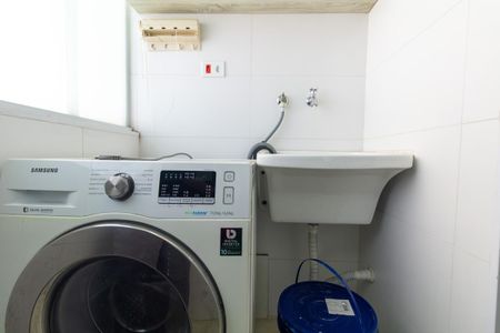 Apartamento à venda com 44m², 2 quartos e 1 vaga Apartamento à venda com 44m², 2 quartos e 1 vagaÁrea de Serviço