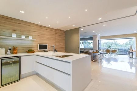 Apartamento à venda com 244m², 3 quartos e 3 vagas Apartamento à venda com 244m², 3 quartos e 3 vagasFoto 29